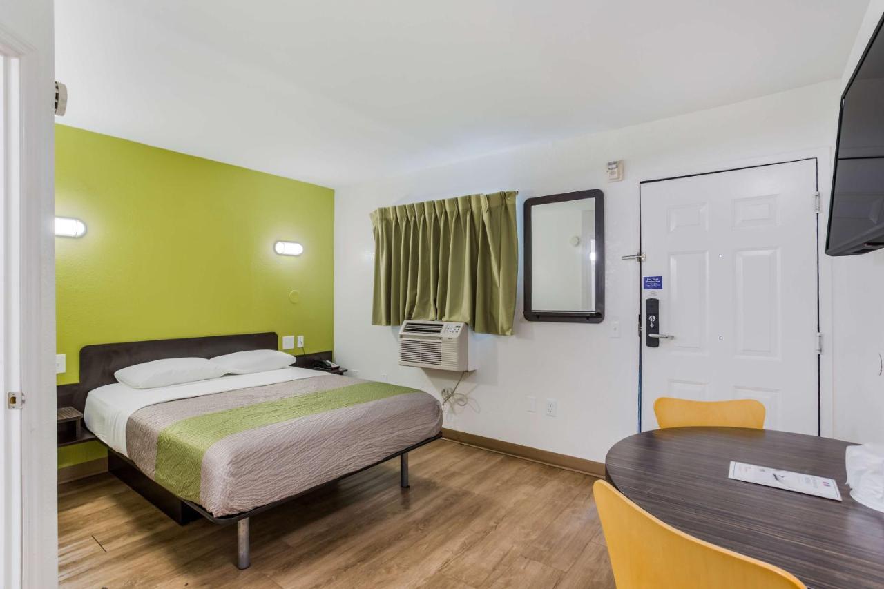 Motel 6-Jacksonville, Fl - South Kültér fotó